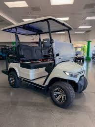 2025 Cushman Hauler 800X ELiTE Lithium UTV | Lifted Compact Electric | 5-Year Battery Warranty - Image 2
