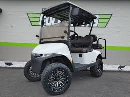 2024 E-Z-GO Freedom RXV ELiTE Lithium 4-Passenger – Bright White | Zero-Maintenance | Samsung SDI